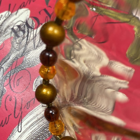 Vintage Made in Western Germany 15 1/2” necklace Lucite leaves/beads/glass beads - Picture 5 of 12